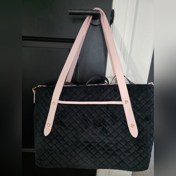 NWT Juicy Couture Juicy Tale Weekender - Liquorice - Picture 2 of 6